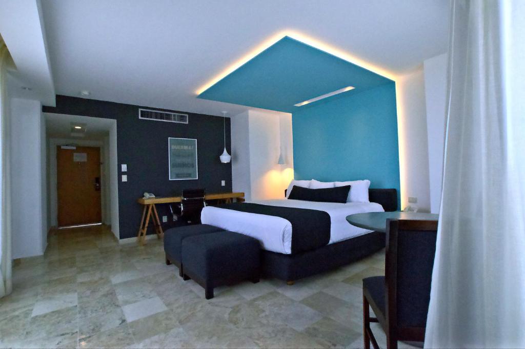Сьюит (Представительский люкс) отеля Rivoli Select Hotel, Веракрус