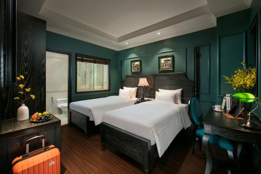 Двухместный (Двухместный номер Делюкс с 2 отдельными кроватями) отеля Golden Palace Hotel, Ханой