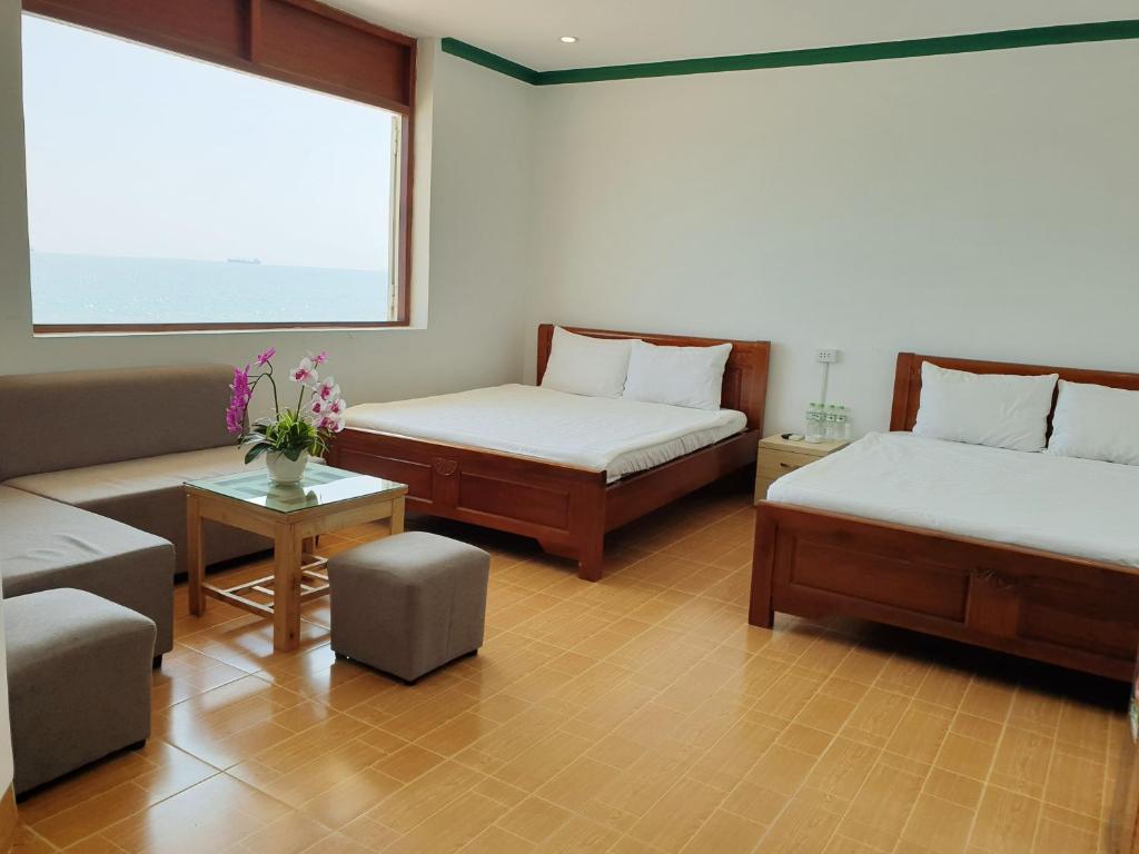 Четырехместный (Четырехместный номер с видом на море) отеля Mui Dinh Hotel, Фанранг