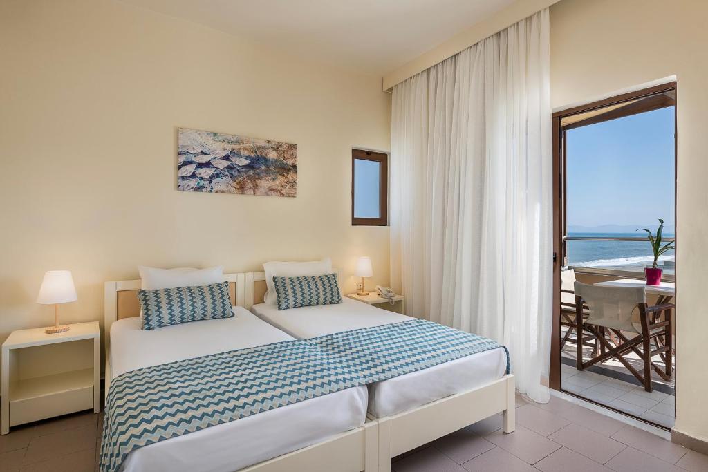 Апартаменты (Апартаменты с 1 спальней и видом на море) апарт-отеля Indigo Mare, Платаниас