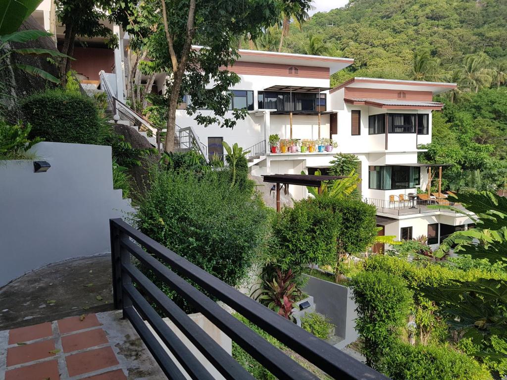 Вилла (Вилла с видом на сад), Balcony Villa