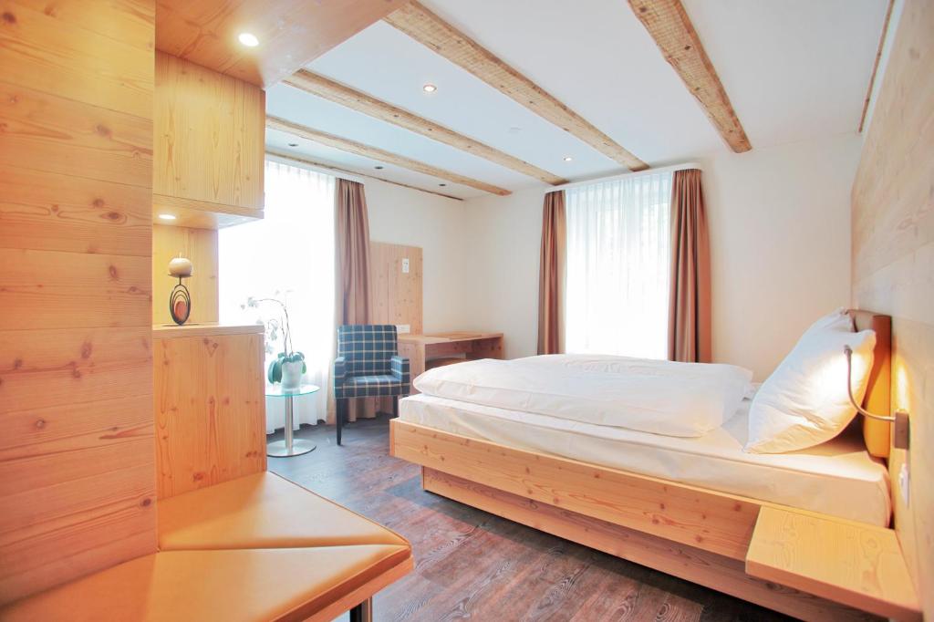 Двухместный (Двухместный номер с 2 отдельными кроватями) гостевого дома Best Western Gasthaus zur Waldegg, Люцерн