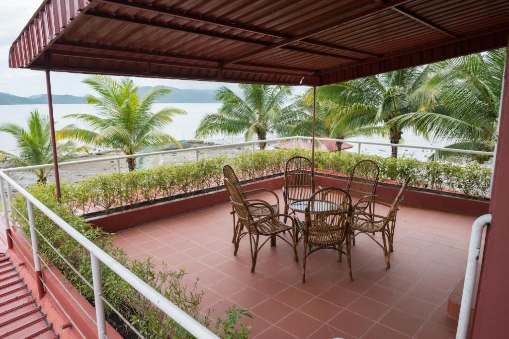 Сьюит (Люкс с 3 спальнями и террасой) курортного отеля The Ocean Residence Langkawi, Лангкави