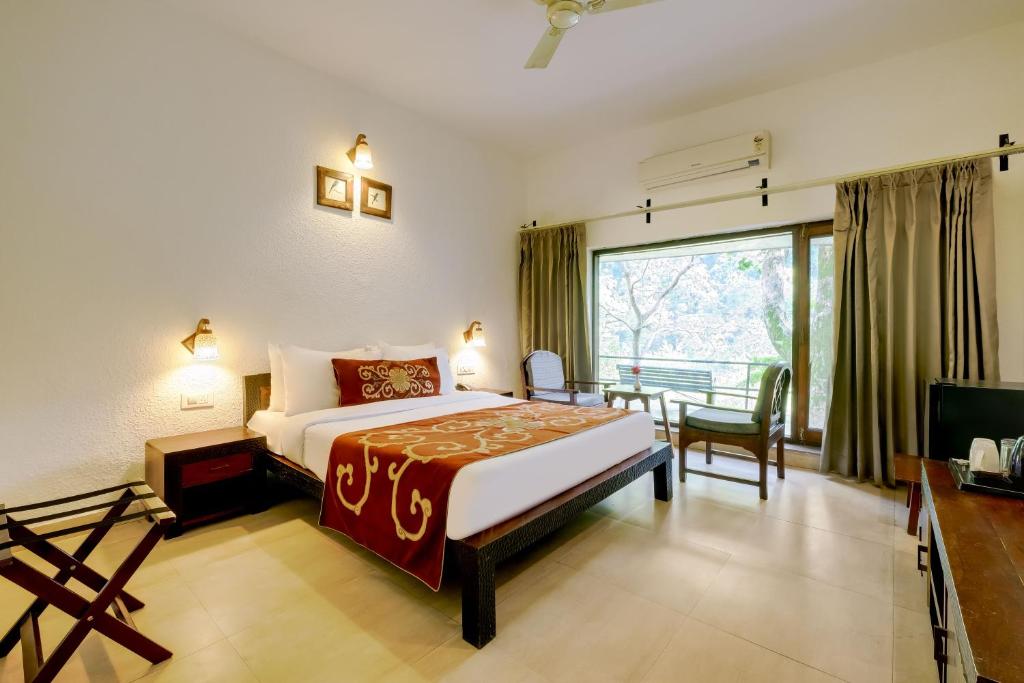 Двухместный (Двухместный номер Делюкс с 1 кроватью) отеля Summit By The Ganges Beach Resort & Spa, Ришикеш