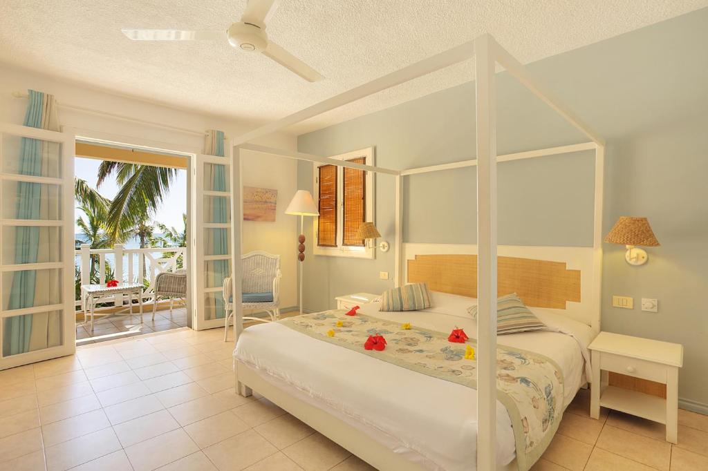 Двухместный (Улучшенный номер с видом на море) отеля Cocotiers Hotel - Rodrigues, Порт-Матюрен
