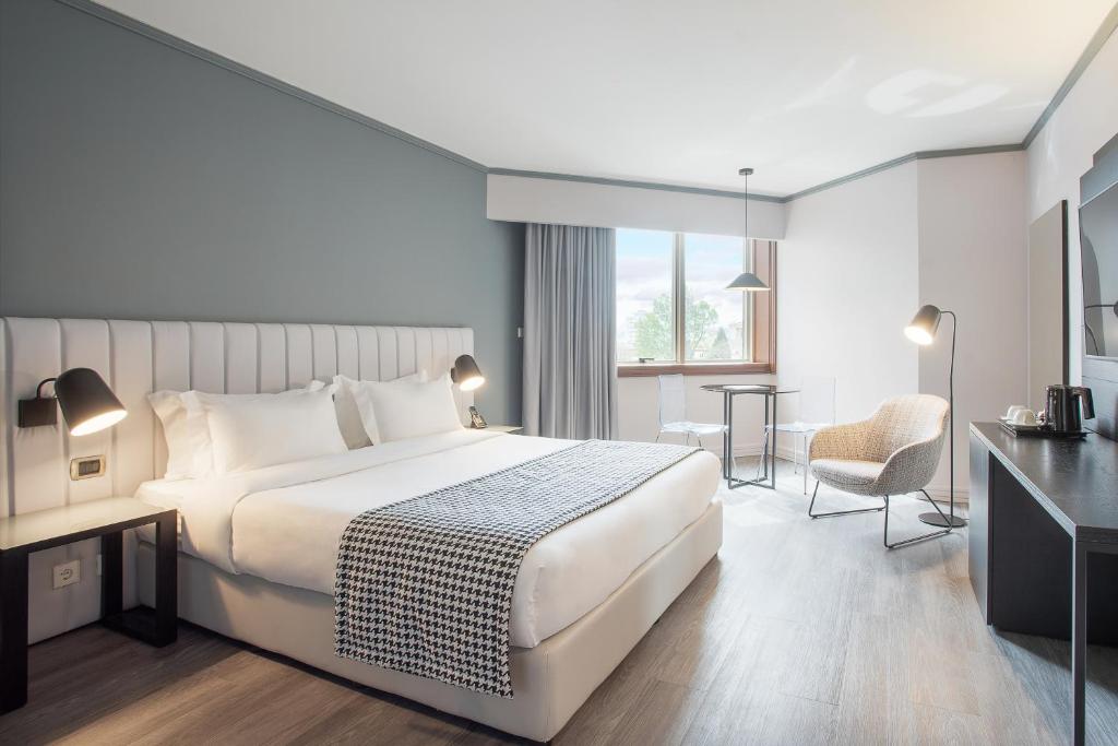 Двухместный (Двухместный номер с 1 кроватью или 2 отдельными кроватями) отеля HF Fenix Porto, Порту