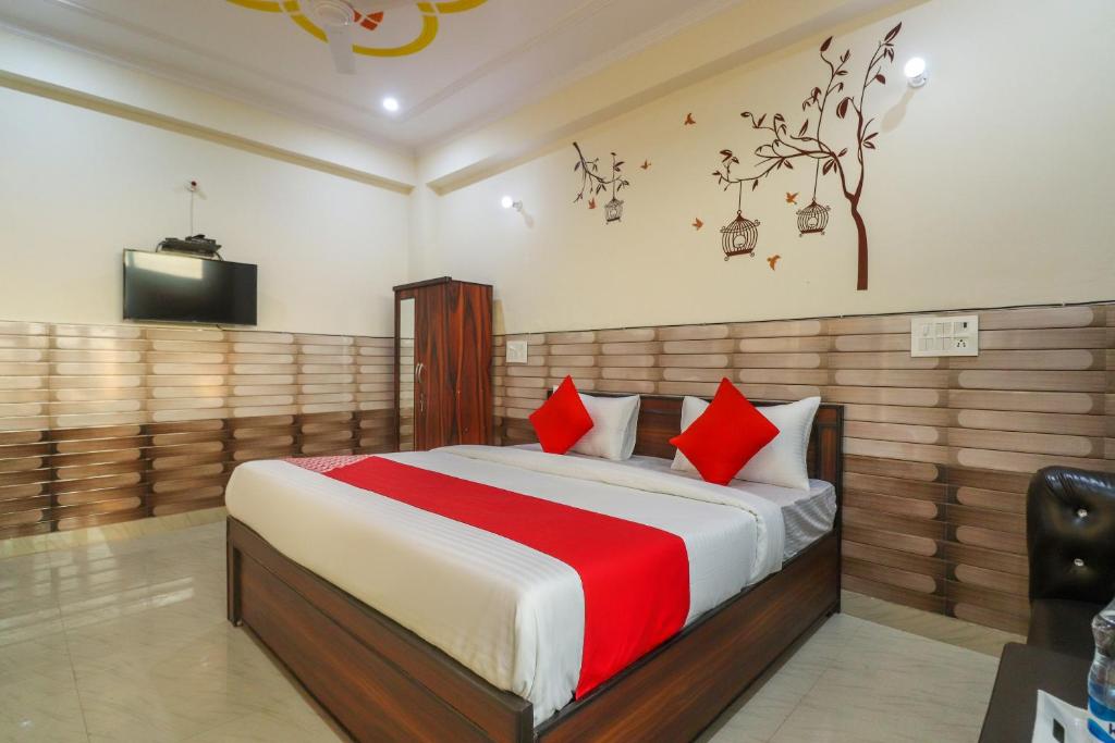 Трехместный (Классический трехместный номер), OYO 64662 Hotel Baba Residency