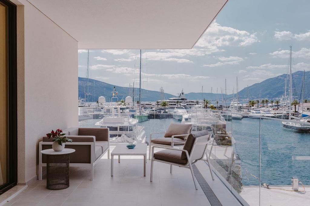 Сьюит (Люкс Aqua с 1 спальней и видом на море), Regent Porto Montenegro