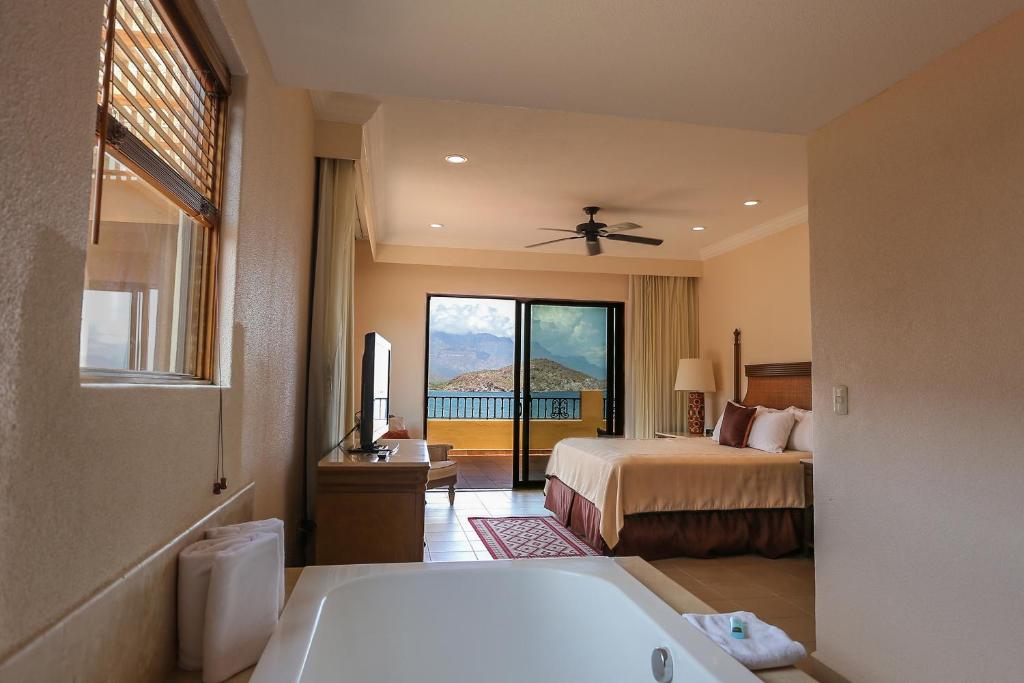 Вилла (Люкс с 2 спальнями) курортного отеля Villa del Palmar at the Islands of Loreto, Лорето