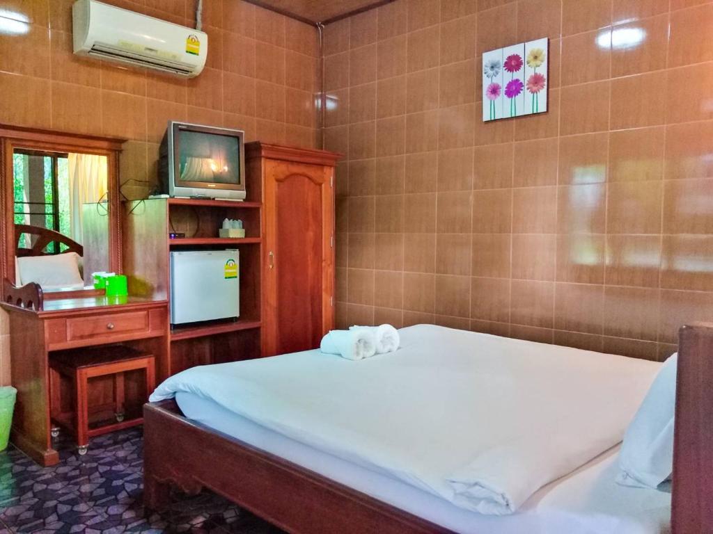 Двухместный (Стандартный двухместный номер с 1 кроватью) курортного отеля Pechpailin Resort, Канчанабури