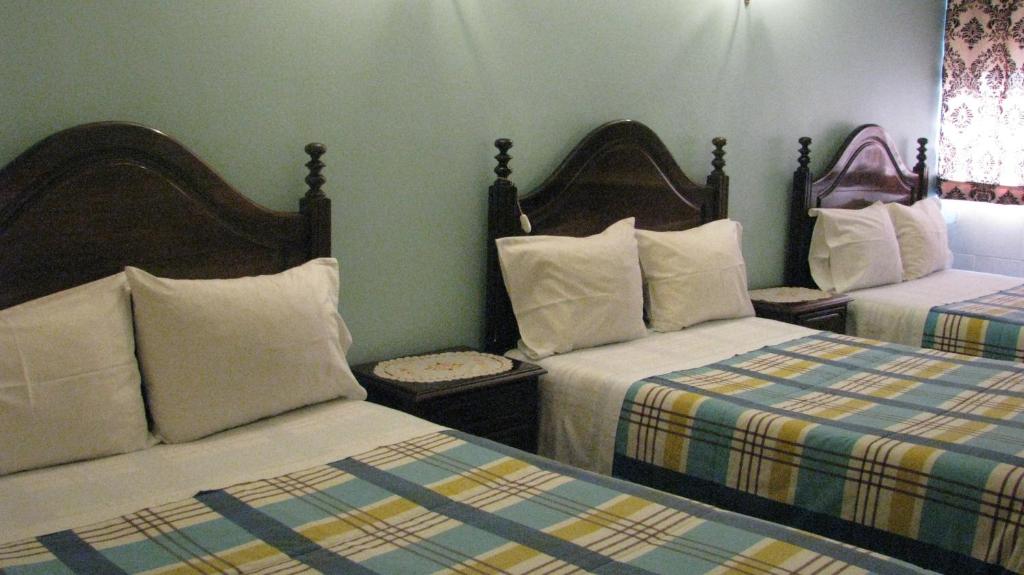 Двухместный (Улучшенный двухместный номер с 2 отдельными кроватями) гостевого дома Residencial Porto Novo - Alojamento Local, Порту
