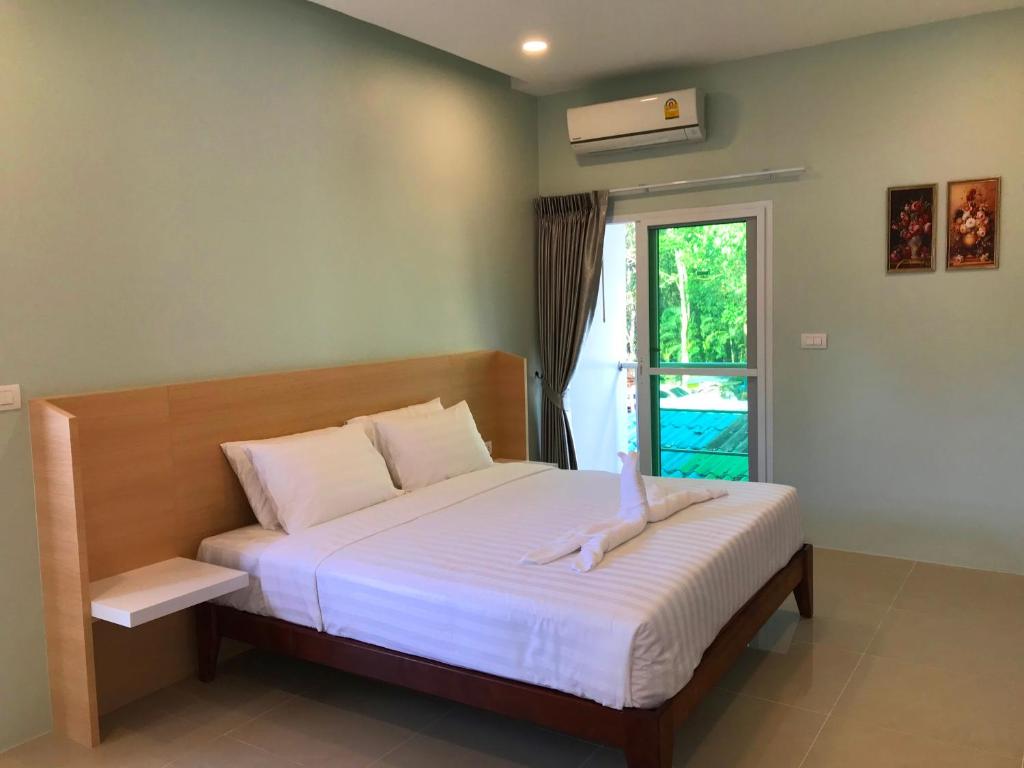 Двухместный (Двухместный номер Делюкс с 1 кроватью) курортного отеля Sea-Sun Bungalow & Resort, Ко Чанг