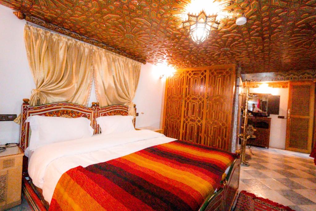 Двухместный (Diwan Superior Double Room) отеля Riad Royal, Мекнес