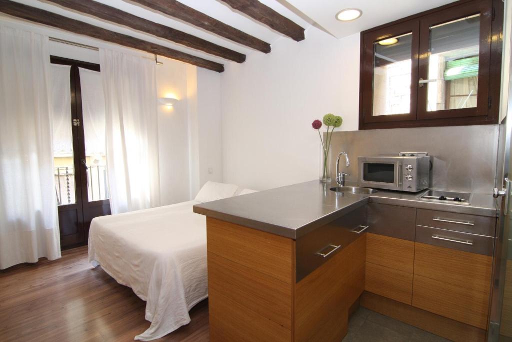 BCN2STAY Apartments, Барселона
