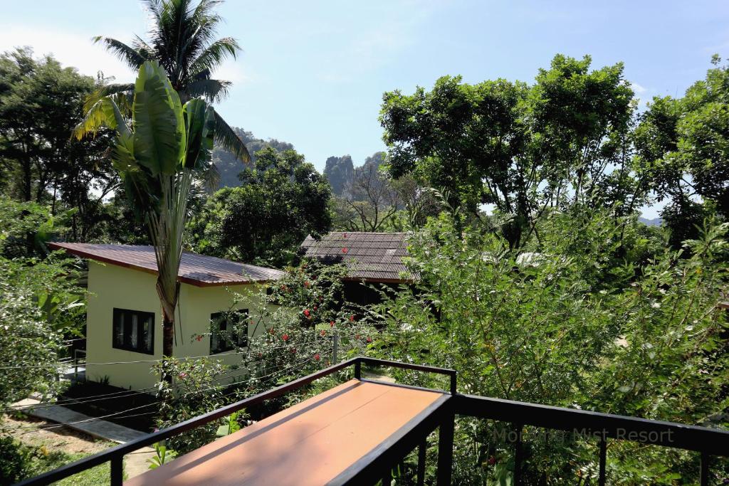 Двухместный (Двухместный номер с 1 кроватью, вид на сад) курортного отеля Khao Sok Morning Mist Resort, Сураттхани