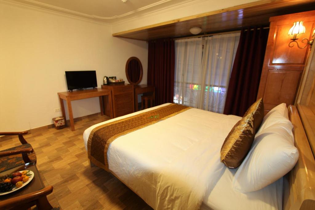 Двухместный (Номер Делюкс с кроватью размера «queen-size») отеля Himalaya Sapa Hotel, Сапа