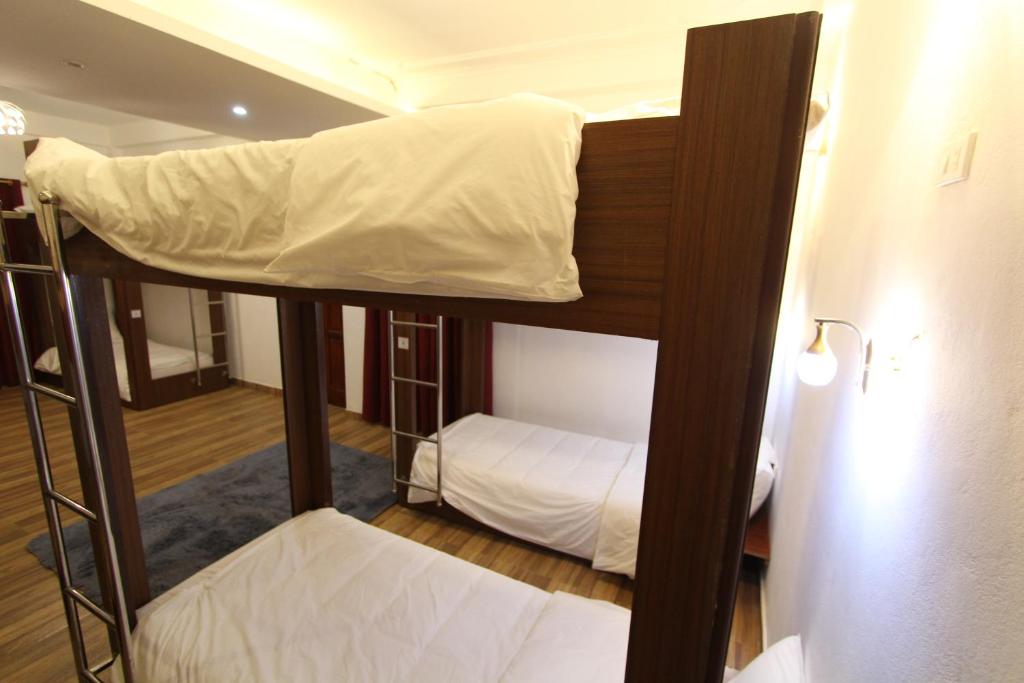 Номер (Кровать в общем 8-местном номере) отеля Himalaya Sapa Hotel, Сапа
