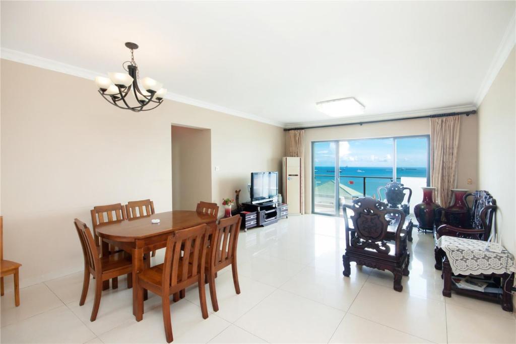 Апартаменты (Four-Bedroom Apartment (8 Adults) with Sea View- Mainland China only), Sanya Qingjinghaiwan Apartment