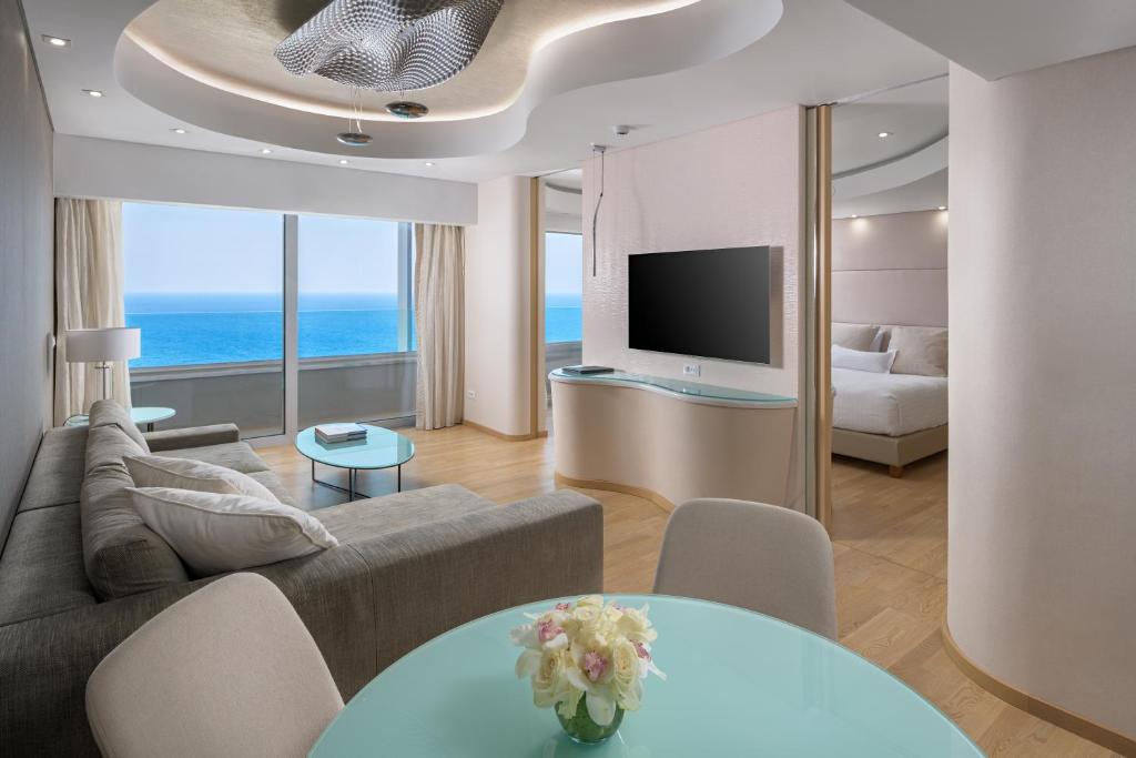 Сьюит (Эксклюзивный полулюкс с видом на море) курортного отеля Abav2 Suites by Rodos Palace, Иксиа