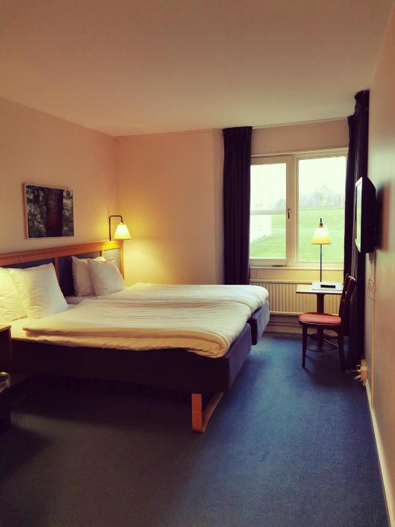 Двухместный (Двухместный номер эконом-класса с 2 отдельными кроватями) отеля Best Western Hotell Erikslund, Энгельхольм