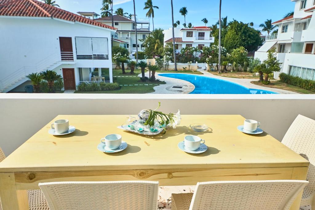 Апартаменты (Апартаменты с видом на бассейн) отеля Los Corales Beach Village, Баваро