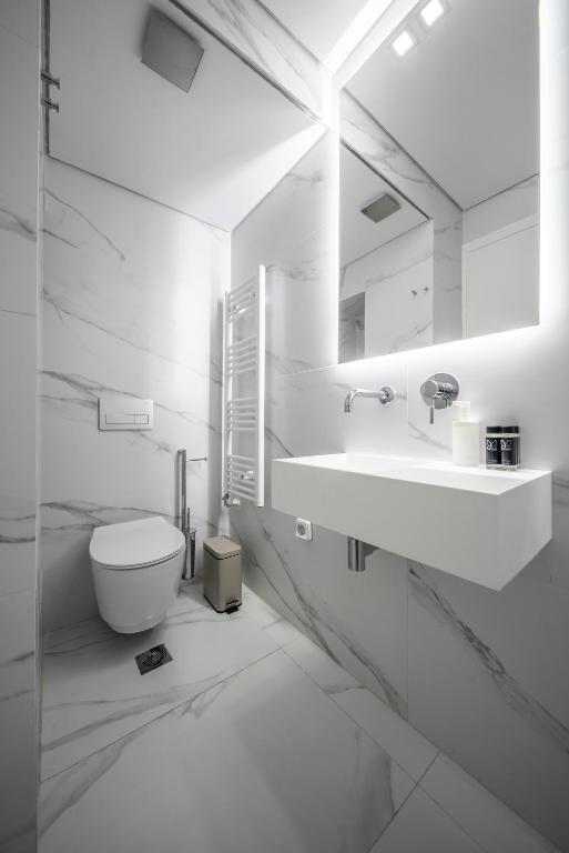 Апартаменты (Апартаменты с балконом), Heritage Boutique Apartments