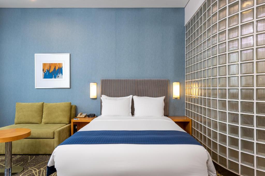 Двухместный (Стандартный двухместный номер с 1 кроватью — Для некурящих) отеля Holiday Inn Express Shangdi Beijing, Пекин