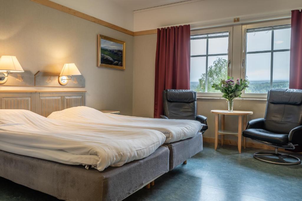 Двухместный (Двухместный номер с 1 кроватью или 2 отдельными кроватями) отеля Hotell Storforsen, Бредсель