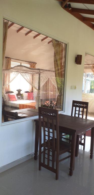 Апартаменты (Апартаменты с террасой) гостевого дома Villa Jungle Paradise, Унаватуна