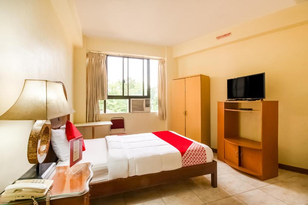 Двухместный (Стандартный двухместный номер с 1 кроватью) отеля OYO 465 Ford's Inn, Себу