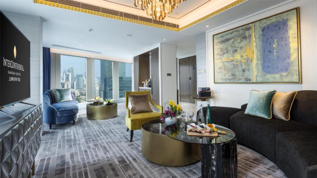 Сьюит (1 King Bed 1 Bedroom Suite Living Area), InterContinental Shanghai Puxi