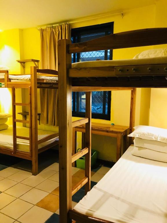 Номер (Кровать в общем номере для мужчин с 3 кроватями и общей ванной комнатой) хостела Ho Fang International Youth Hostel, Ханчжоу