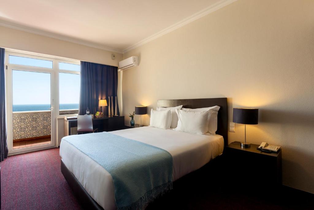 Двухместный (Двухместный номер с 1 кроватью или 2 отдельными кроватями и видом на море) отеля Hotel Praia Mar, Каркавелуш