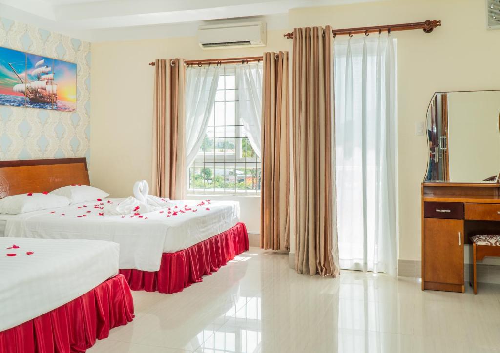 Двухместный (Двухместный номер Делюкс с 2 отдельными кроватями) отеля Sun & Sea Hotel, Дуонг-Донг