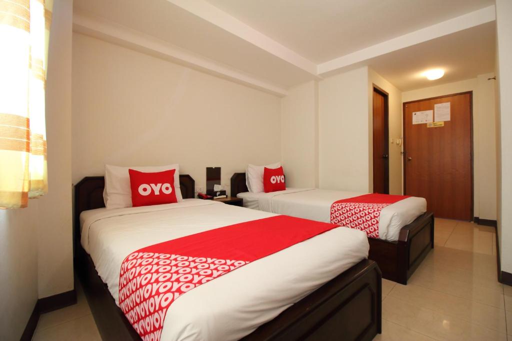 Двухместный (Улучшенный двухместный номер с 2 отдельными кроватями) отеля Pannee Residence @Dinsor, Бангкок