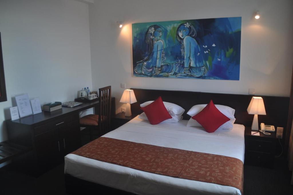 Двухместный (Улучшенный двухместный номер с 1 кроватью или 2 отдельными кроватями) отеля Amaara Sky Hotel Kandy, Канди