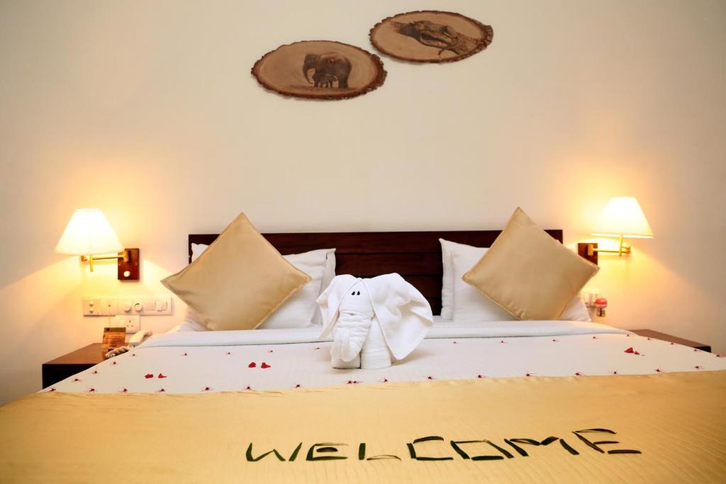 Двухместный (Двухместный номер Делюкс с 1 кроватью или 2 отдельными кроватями) курортного отеля Grand Udawalawe Safari Resort, Удавалаве