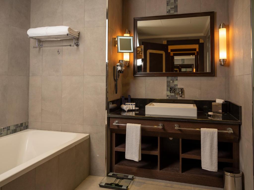 Двухместный (Номер Prestige) курортного отеля Vichy Célestins Spa Resort – Retaj Salwa, Доха