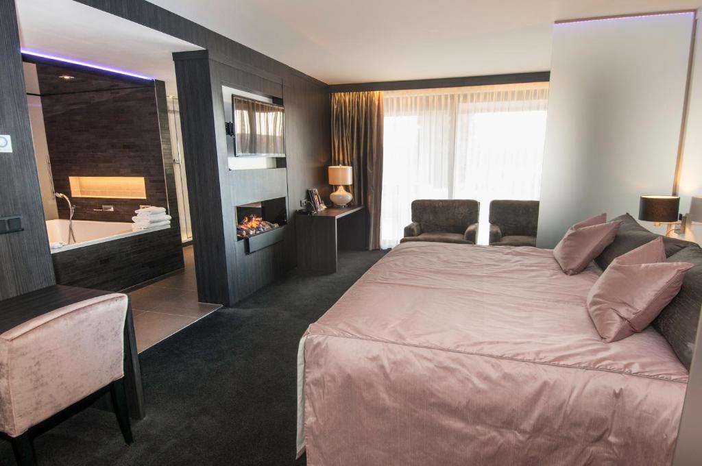 Сьюит (Суперлюкс с кроватью размера «queen-size») отеля Van der Valk Hotel Nuland, Неймеген
