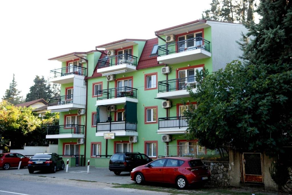 Апартаменты Apartments Villa Zora, Стар Дожран