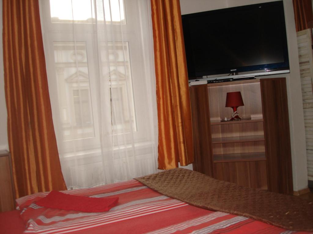 Апартаменты (Апартаменты с 2 спальнями (для 7 взрослых)) гостевого дома Easy Journey, Прага