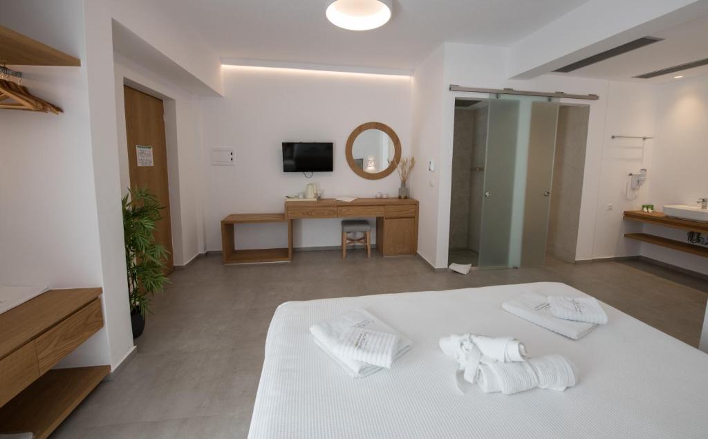 Сьюит (Полулюкс с гидромассажной ванной) отеля Natura Luxury Boutique Hotel Skopelos, Лутраки