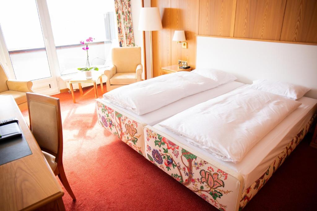 Двухместный (Двухместный номер с 1 кроватью на южной стороне) отеля Arosa Kulm Hotel & Alpin Spa, Ароза