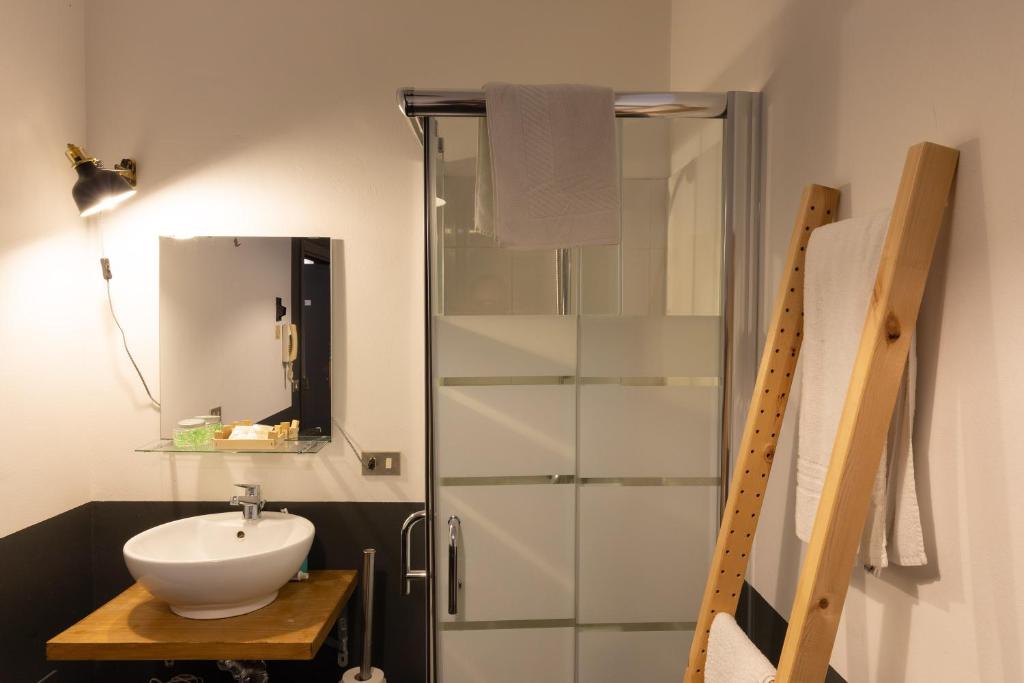 Двухместный (Двухместный номер с 1 кроватью и собственной ванной комнатой вне номера) отеля Terrazza Santa Chiara, Катания