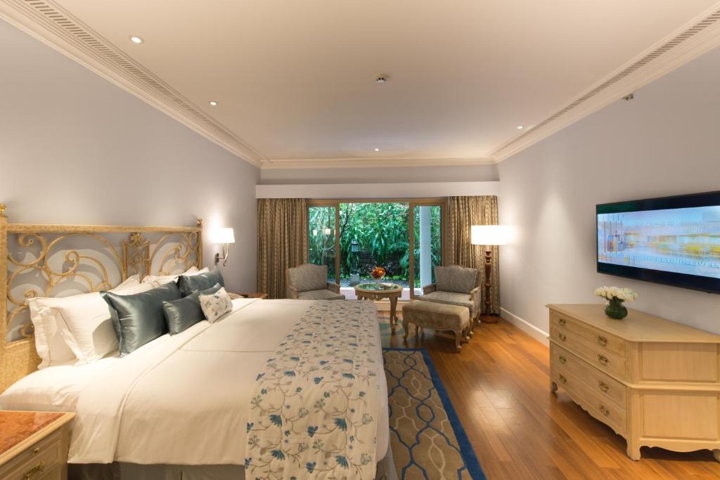 Сьюит (Grande Luxury Suite 1 Bedroom Garden View King Bed), Taj West End