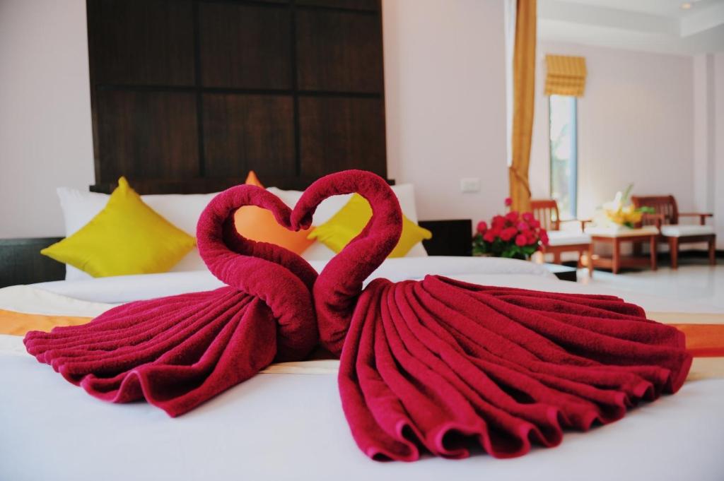 Двухместный (Двухместный номер Делюкс с 1 кроватью или 2 отдельными кроватями, вид на сад) отеля Ice Kamala Beach Hotel, Пхукет