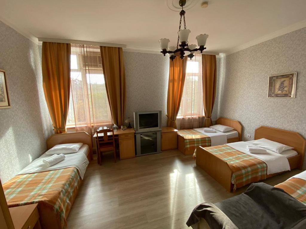 Четырехместный (Стандартный четырехместный номер) отеля Inn&Hostel, Баку