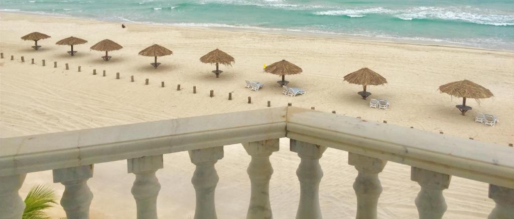 Двухместный (Номер Делюкс с кроватью размера «king-size» и видом на море) курортного отеля Beach Resort Salalah, Салала