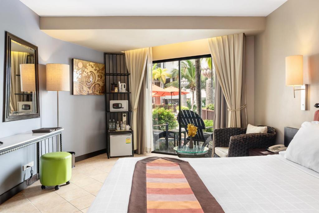 Двухместный (Двухместный номер Делюкс с 1 кроватью или 2 отдельными кроватями, доступ к бассейну) курортного отеля Garden Cliff Resort And Spa, Паттайя