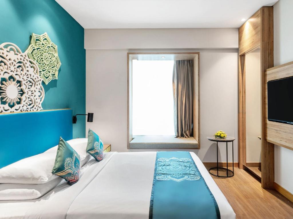 Сьюит (Junior Suite with 24 Hour Check In-Check Out) отеля Grand Mercure Gandhinagar GIFT City - An Accor Hotels Brand, Гандинагар